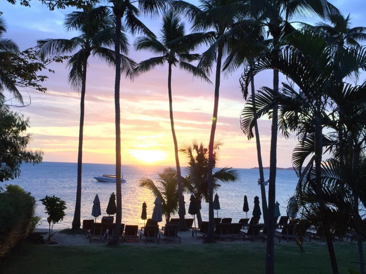 Top Reasons to Stay at Maenam Beach Instead of Chaweng