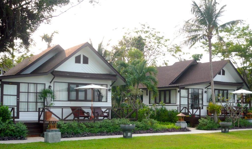 เดือนพฤศจิกายน 2025 มาพักผ่อนบังกะโลริมทะเล ที่โคโค่ ปาล์ม บีช รีสอร์ท